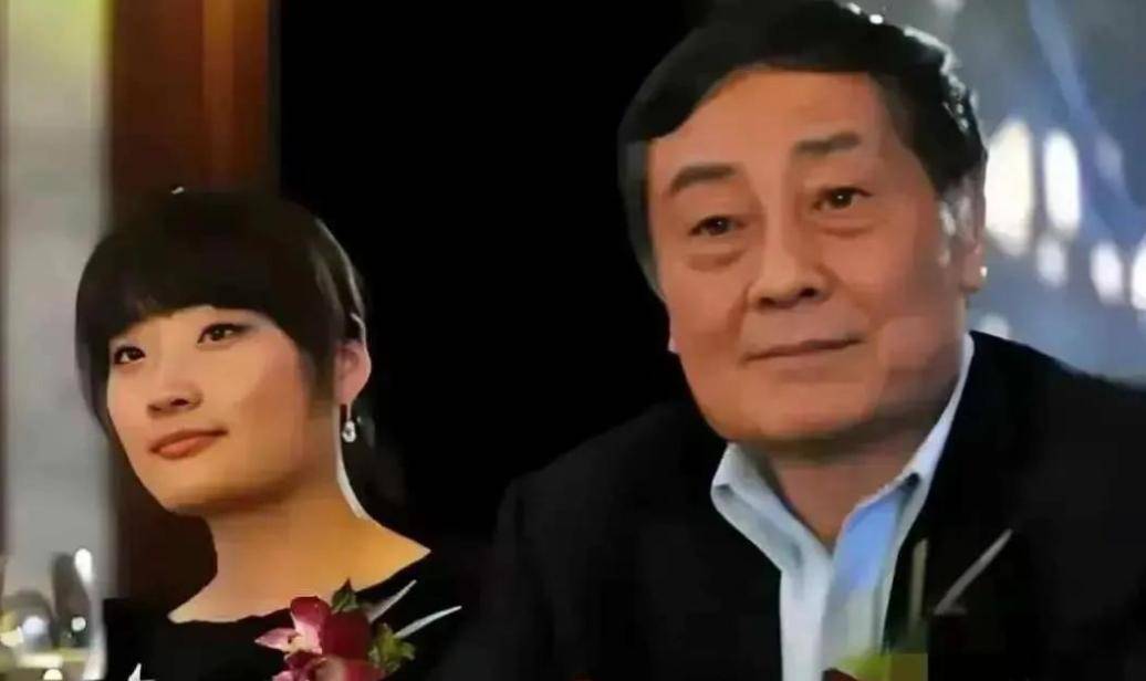 杜建英大学旧照曝光，难怪能上位！两儿子名字暗藏深意，手握股权