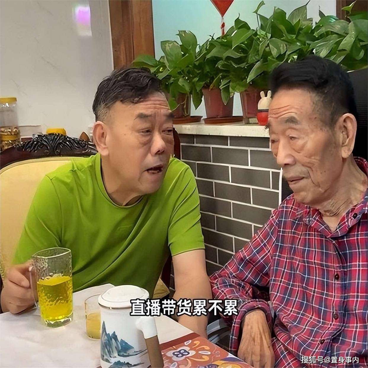 杨议不忍了？公开冯巩没到场内幕，晒曲艺协函证明，回应一切质疑