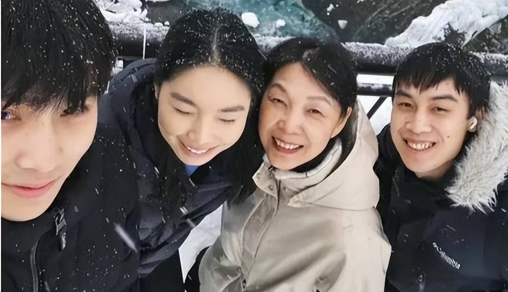 杜建英这个人，完全不经扒！当年协议中，拿到的实际好处相当丰厚