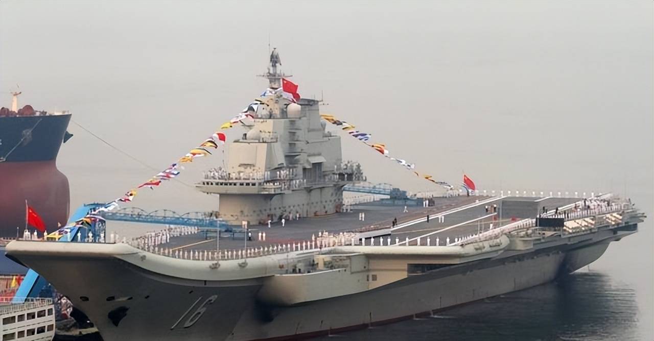 中国购买乌克兰航母多少钱一艘