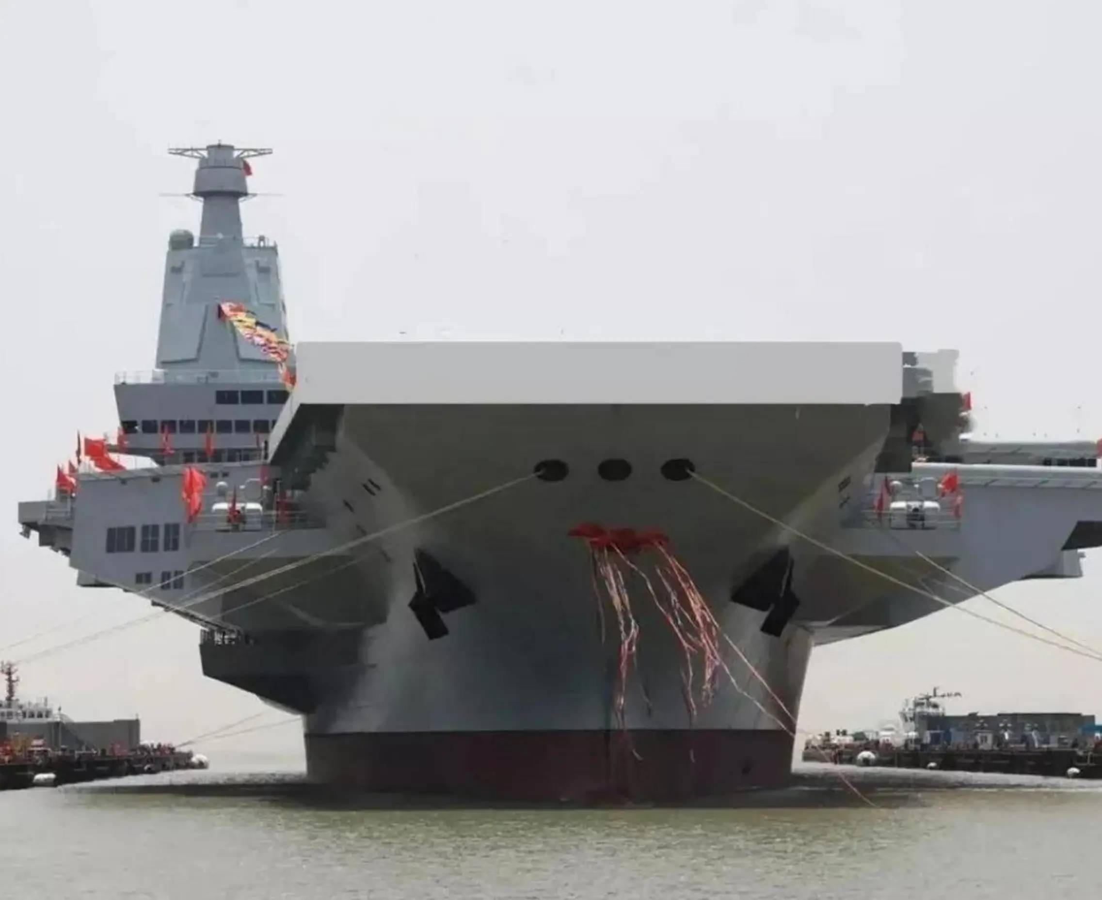 中国福建舰航母也马上就要服役，004核动力航母建造中