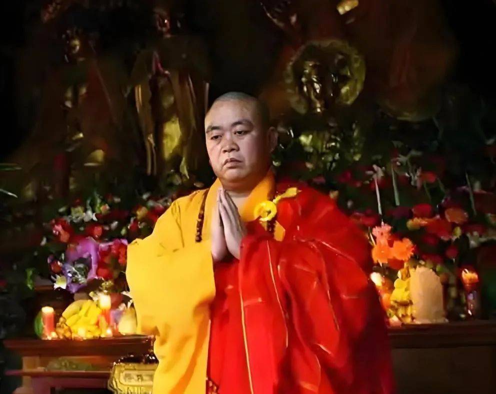 释永信丑闻升级！牵连又一位央视女主持人，紧急发声坦白双方关系