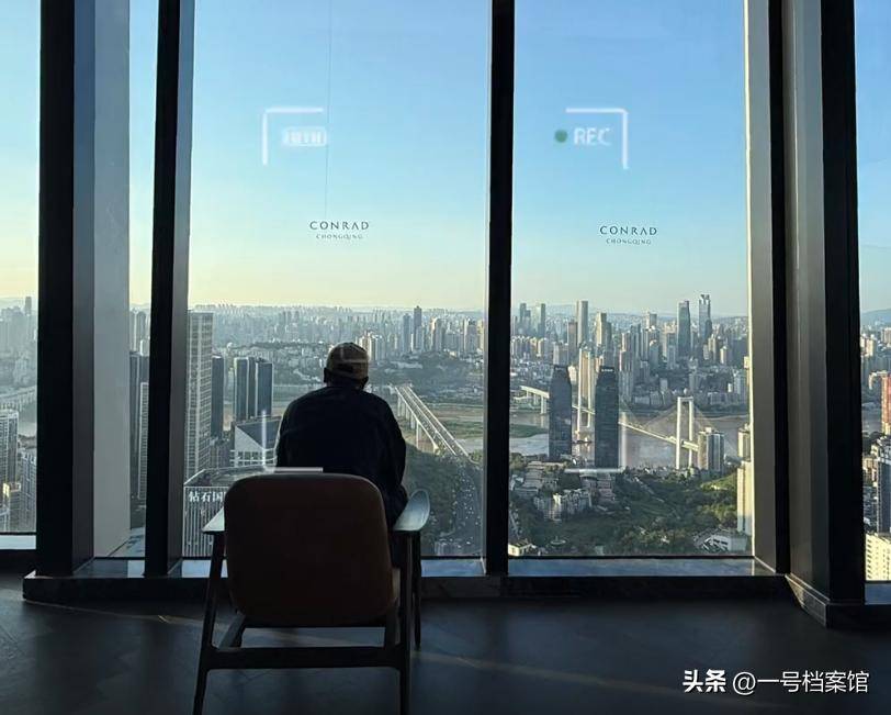 这一次，54岁的于和伟只用了一个动作，就让唐国强“跌落神坛”