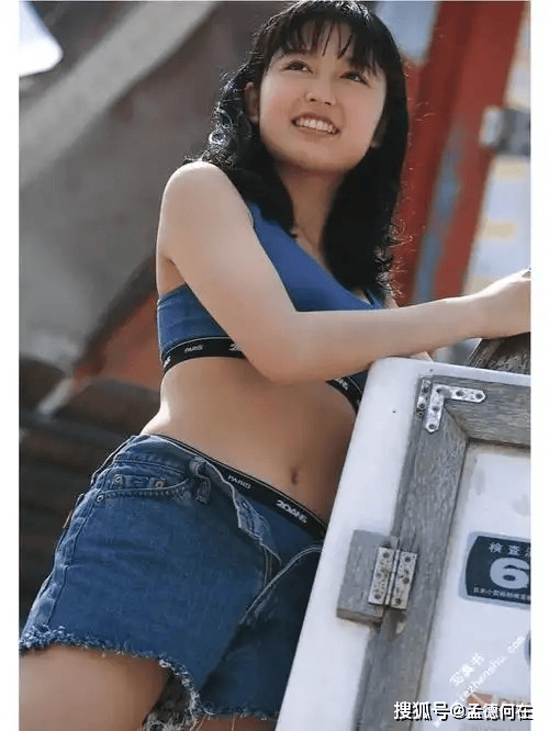 这谁顶得住！三津谷叶子，这身材简直绝了！