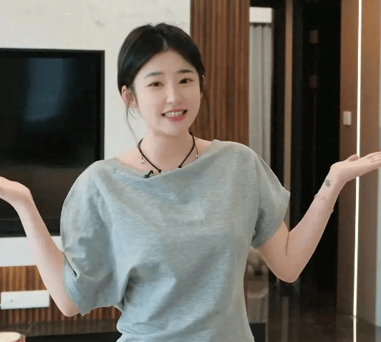 黄一鸣回应公布未婚生女原因：我的孩子不会偷着养她，要让孩子生活在阳光之下