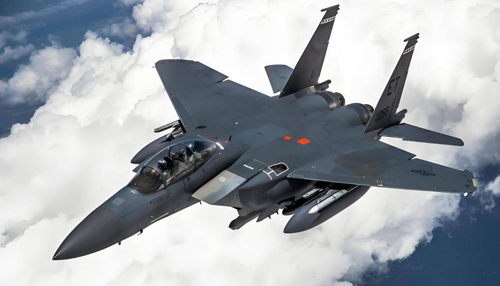 米歇尔航空航天学院：用32架F-35A+32架F-15EX突破中国防空网
