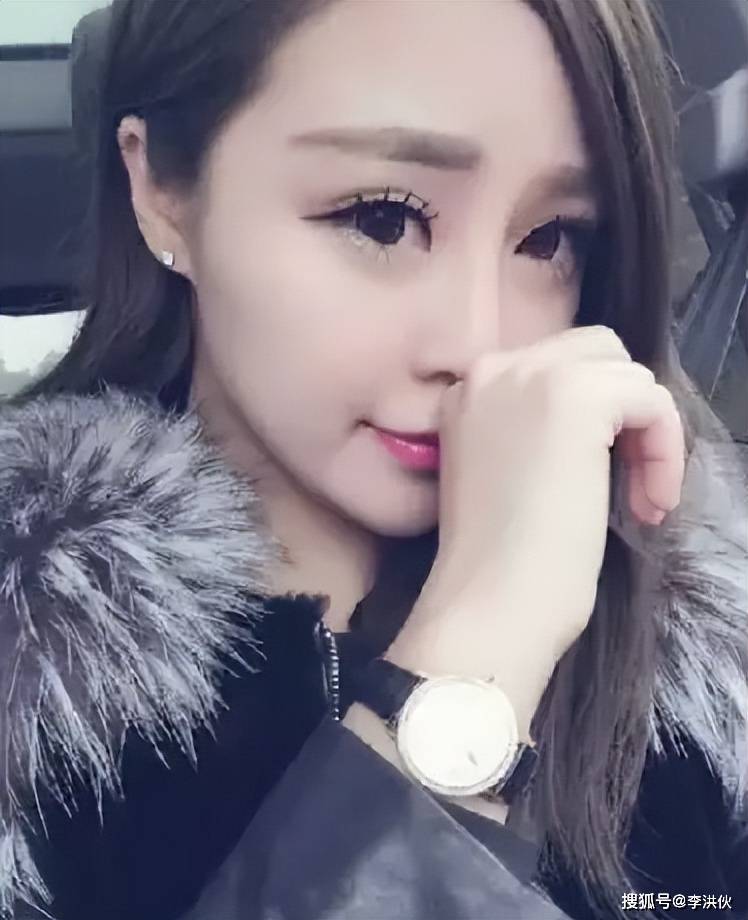 辛巴直播宣布退圈，自曝“肺废了”，翻车多次岂能“一退了之”？