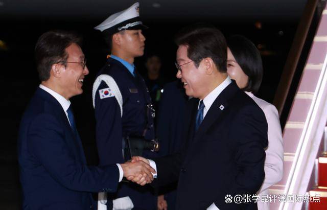事先没一点风声，神秘贵客赴约九三阅兵，李在明拒绝中国肠子悔青