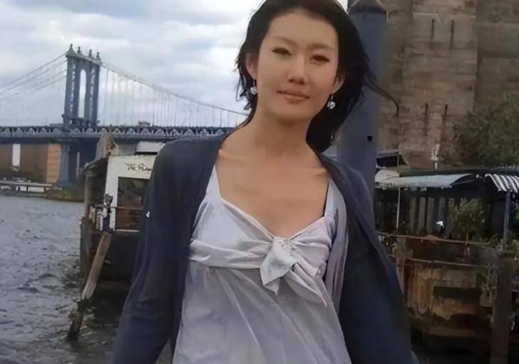 送走马蓉又迎来冯清，可怜倒霉的王宝强，终究逃不出“女人坑”