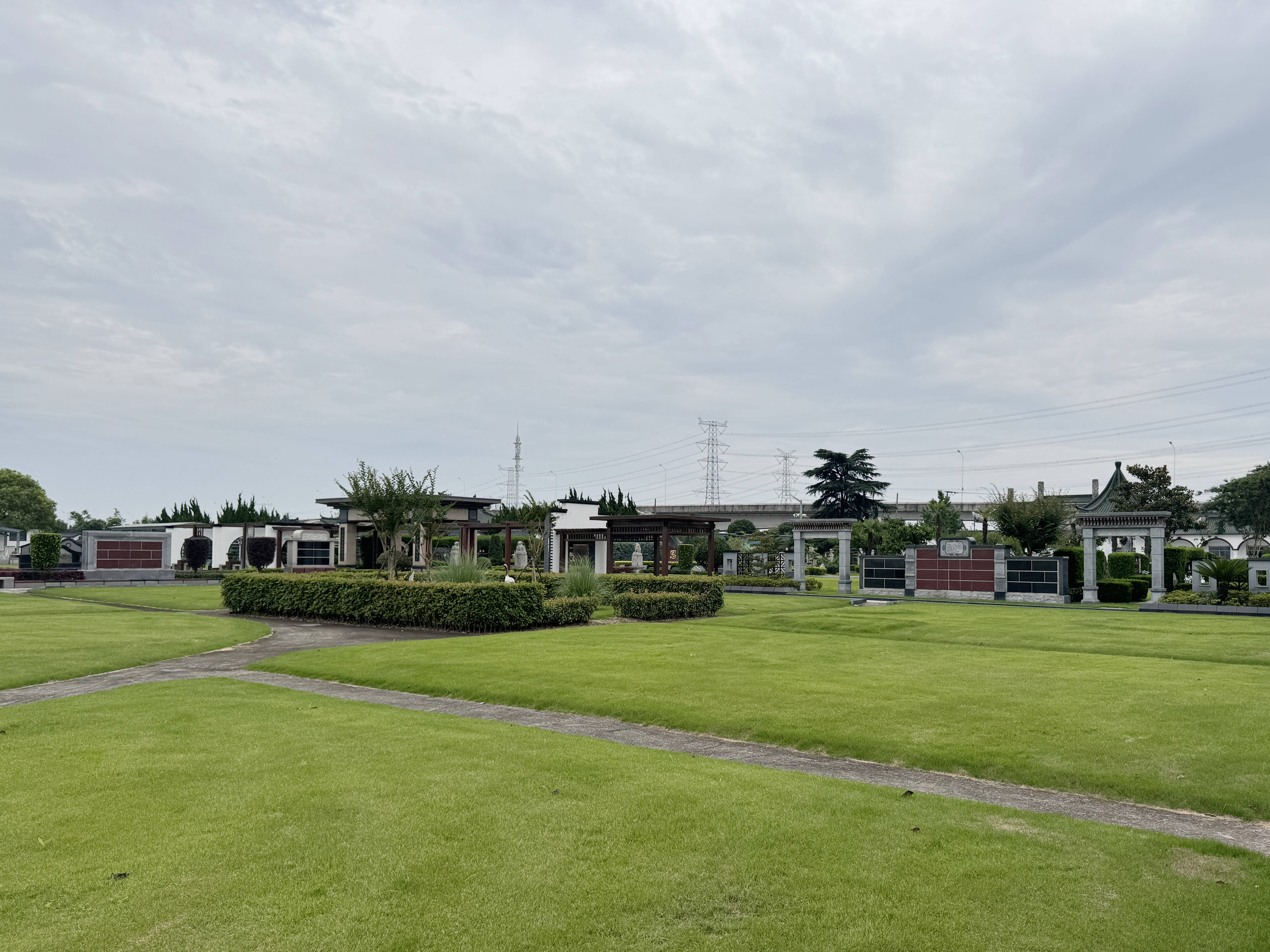 上海浦东墓地-上海华南公墓-2025年最新大盘点