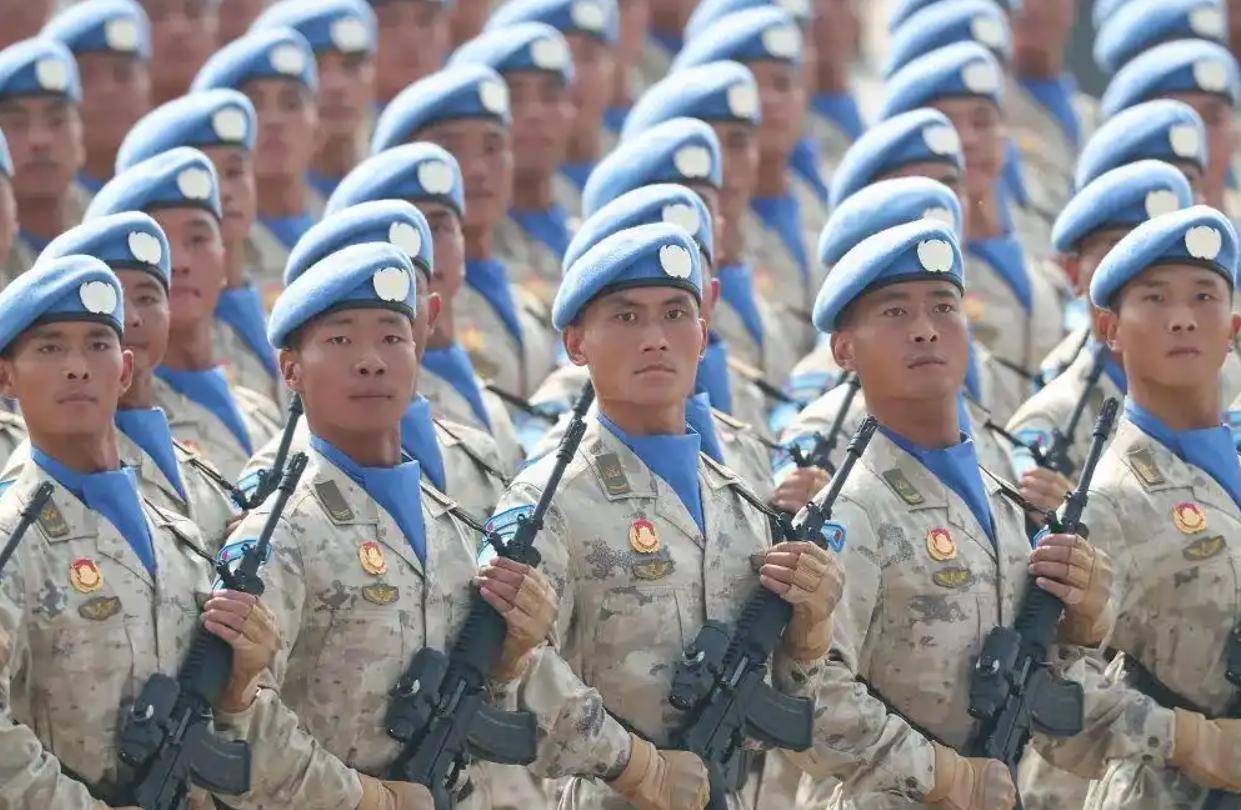 九三阅兵过后，国际风向真的变了，外媒纷纷感慨：中国成为引领者