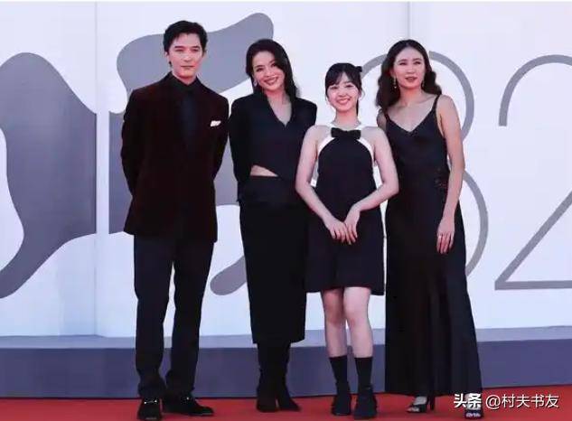 49岁舒淇威尼斯泪崩！导演首秀惊艳世界，从影后到导演的逆袭