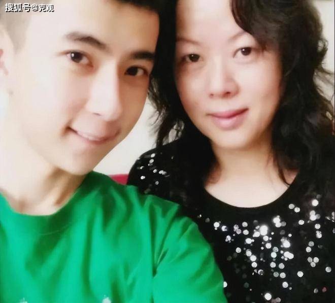 程青松极光光高泰宇遭娱乐公司封杀！宋祖德喊话于朦胧妈妈！