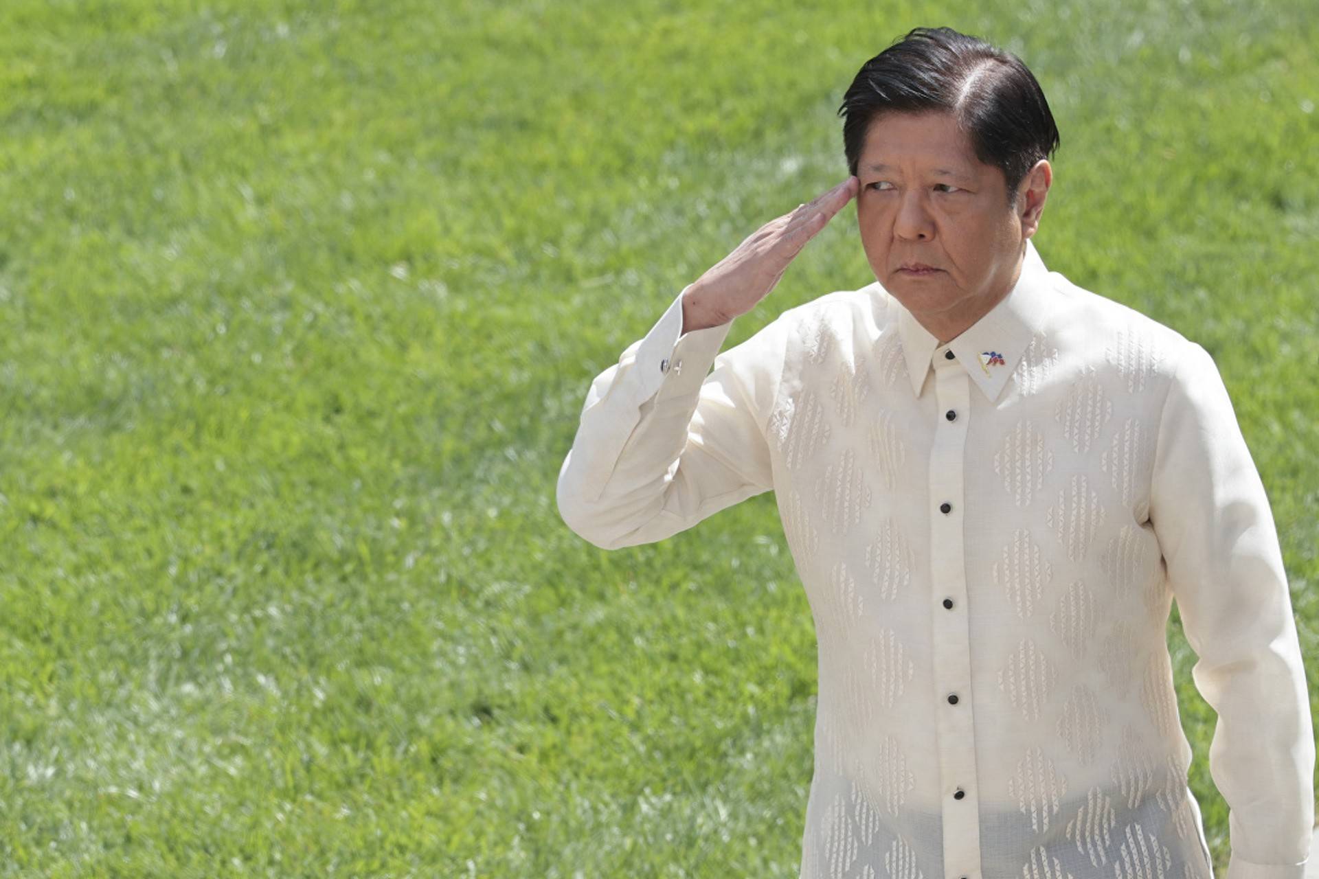 菲律宾大乱，马科斯政府丑闻发酵，菲军进入“红色警戒”状态，抗议者呼吁军方政变