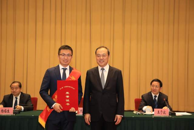 云海肴CEO透露赵晗去世细节，曾遭杨丽萍状告，与字节对簿公堂