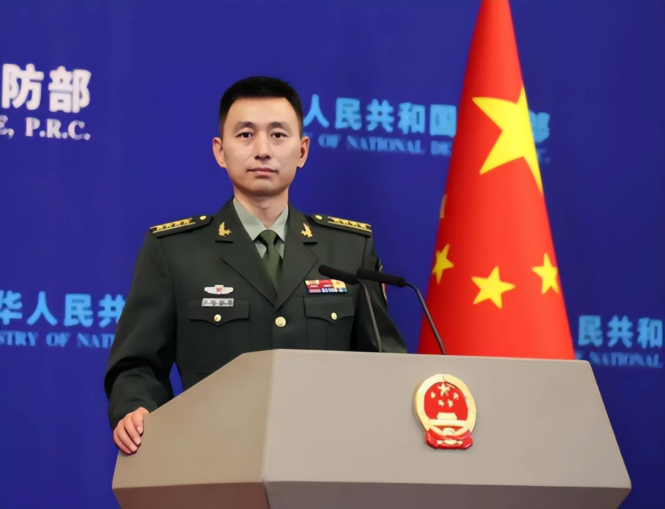 福建舰服役在即，核航母也快来了？“航母楼”变样，美军道心破碎