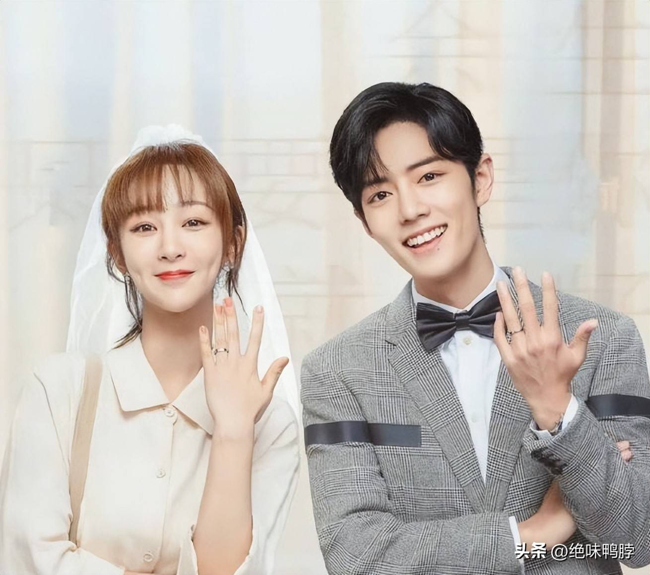 ���ϰѰ���ֱ�ӵݸ�Фս,ע��Фս������ʶ��Ӧ,��Ҳ̫��Ȼ�˰�