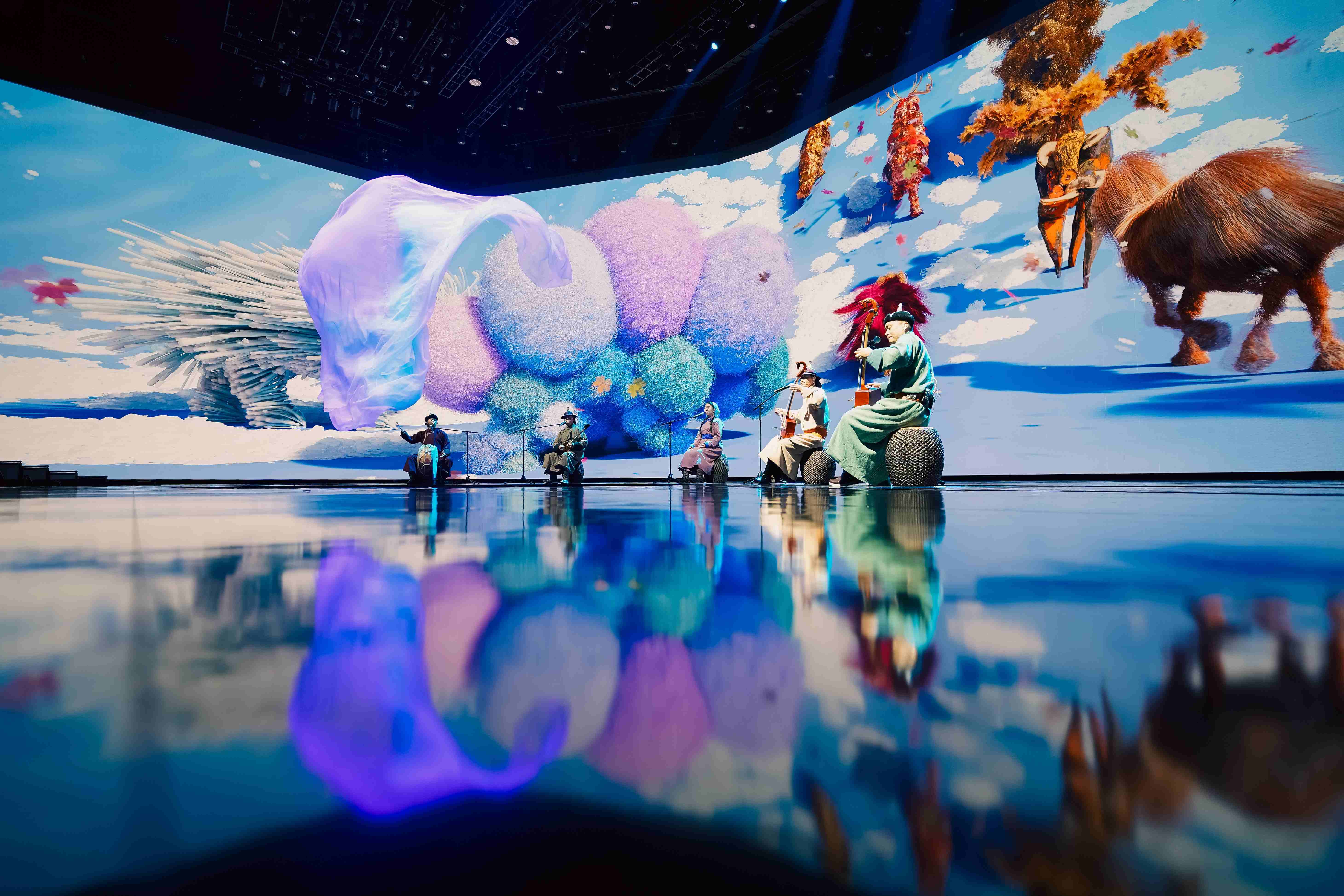 《澳门2049》敦煌文博会展示科技赋能非遗新成就数字技术打破时空限制推动文化传播