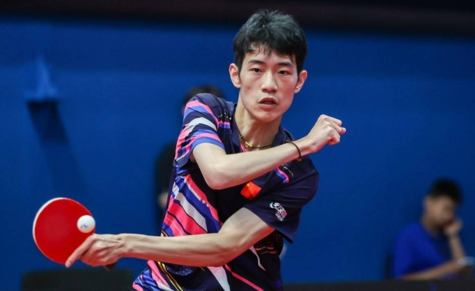 原创             延续黑马本色！小将陈俊菘3-2淘汰日本选手，跻身中国大满贯八强
