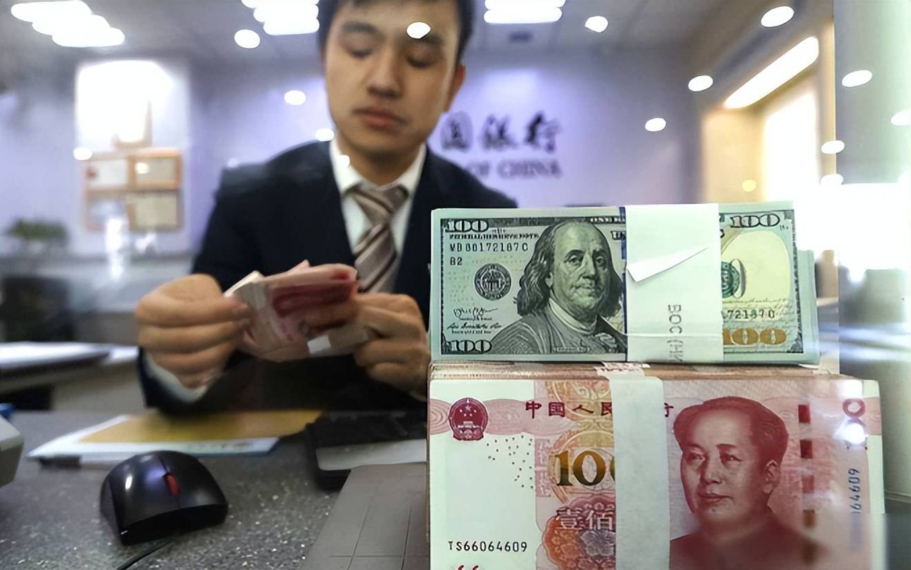 你抛美债，我抛中债！外资纷纷减持中国债，大量资金流向美国？