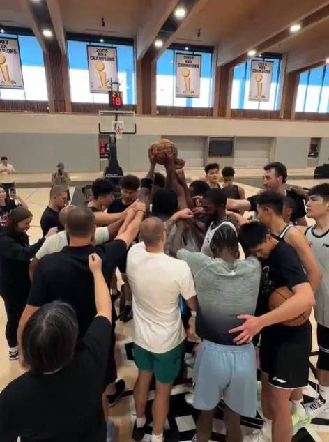 广州龙狮vs圣安东尼奥马刺 NBA季前赛首战预测