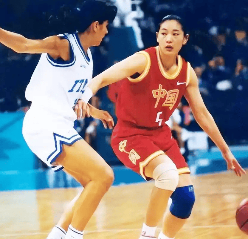 原创 主动请缨,名帅或上任女篮,女性,曾和男篮国手恋爱,宫鲁鸣看懂