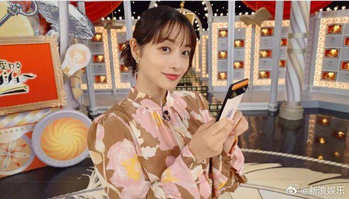 石原里美3年生2娃复出当女主播！38岁她美若惊艳少女