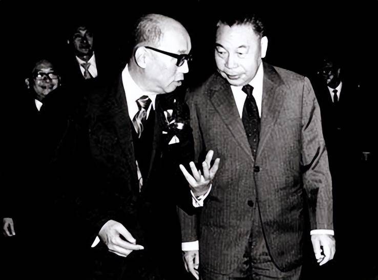 88年蒋经国病逝，银行存款公开后让很多人沉默，账户余额是多少？