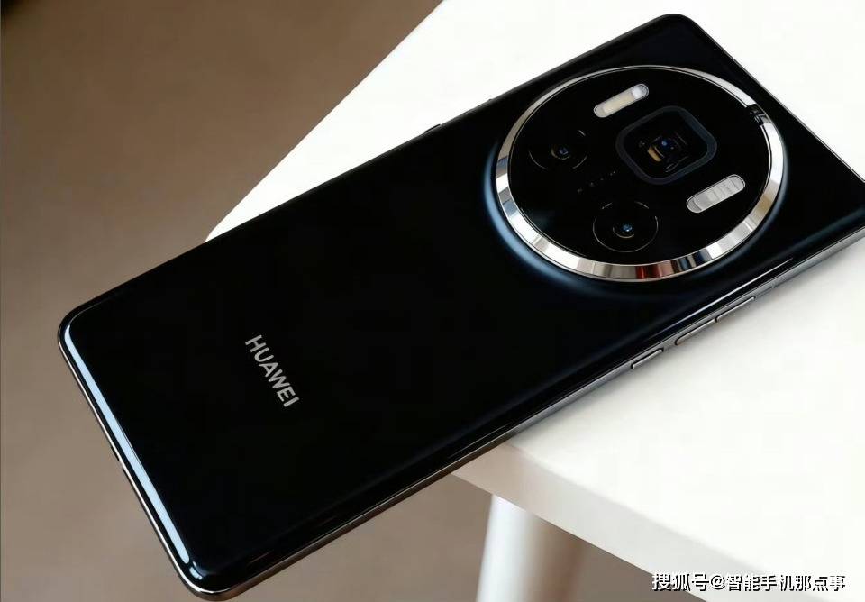原创             华为又放大招！Mate80 Air新机突然曝光，轻薄与eSIM成焦点！