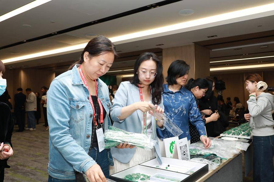聚力消费・奋力创新・强力构筑双循环新支点——2025中国国际珠宝展于10月16日重磅开幕！