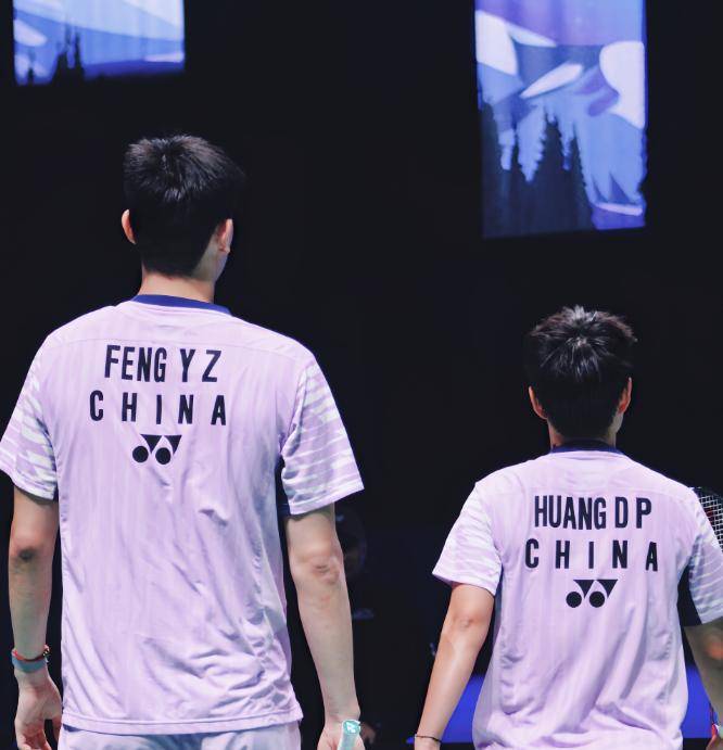 原创             黄东萍网前完美发挥，凤凰组合2-0世界第一，丹麦公开赛豪取3连冠