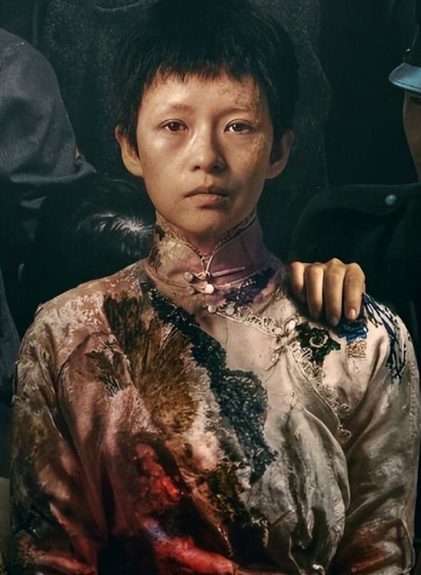 明星带娃忙：李湘陪王诗龄留学章子怡带醒醒追星，邓超看等等打球