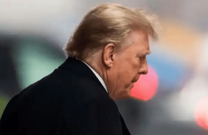 美国船只被罚446万后，特朗普政府慌了，准备软的不行来硬的？美航母有大动作，中方态度明确