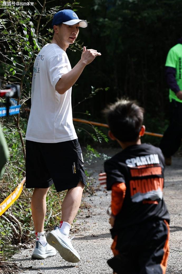 原创             可爱!马龙:我不太辅导两个孩子写作业 我光负责小孩体育方面的事