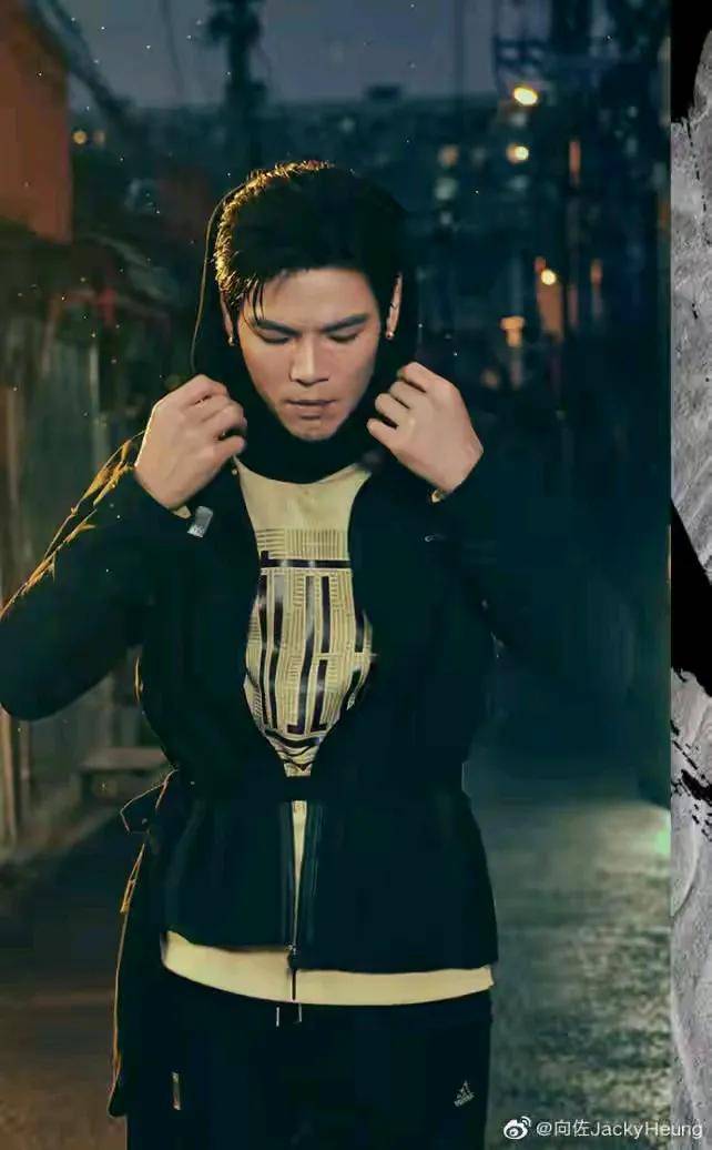 姚安娜拍戏再被嘲,向佐电影又扑街,观众的点评清醒又令人心酸