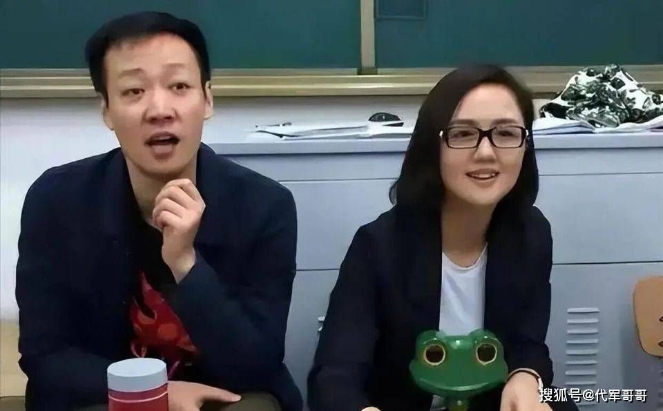 朱媛媛去世5个月后，辛柏青现身大孤山，整个人显憔悴像是老了10岁