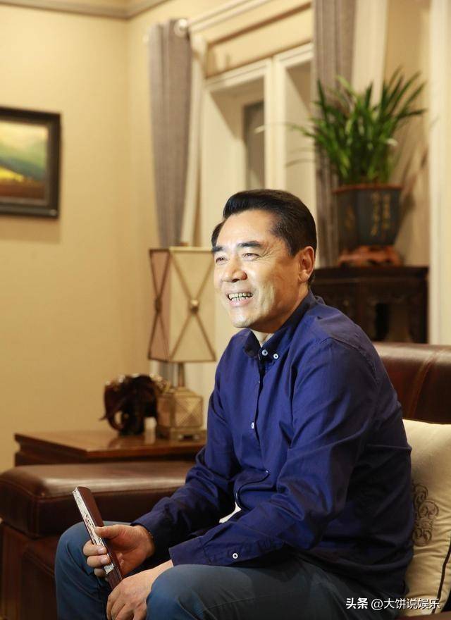 陈宝国:曾被失眠困扰,而今明星儿子又给他添心病