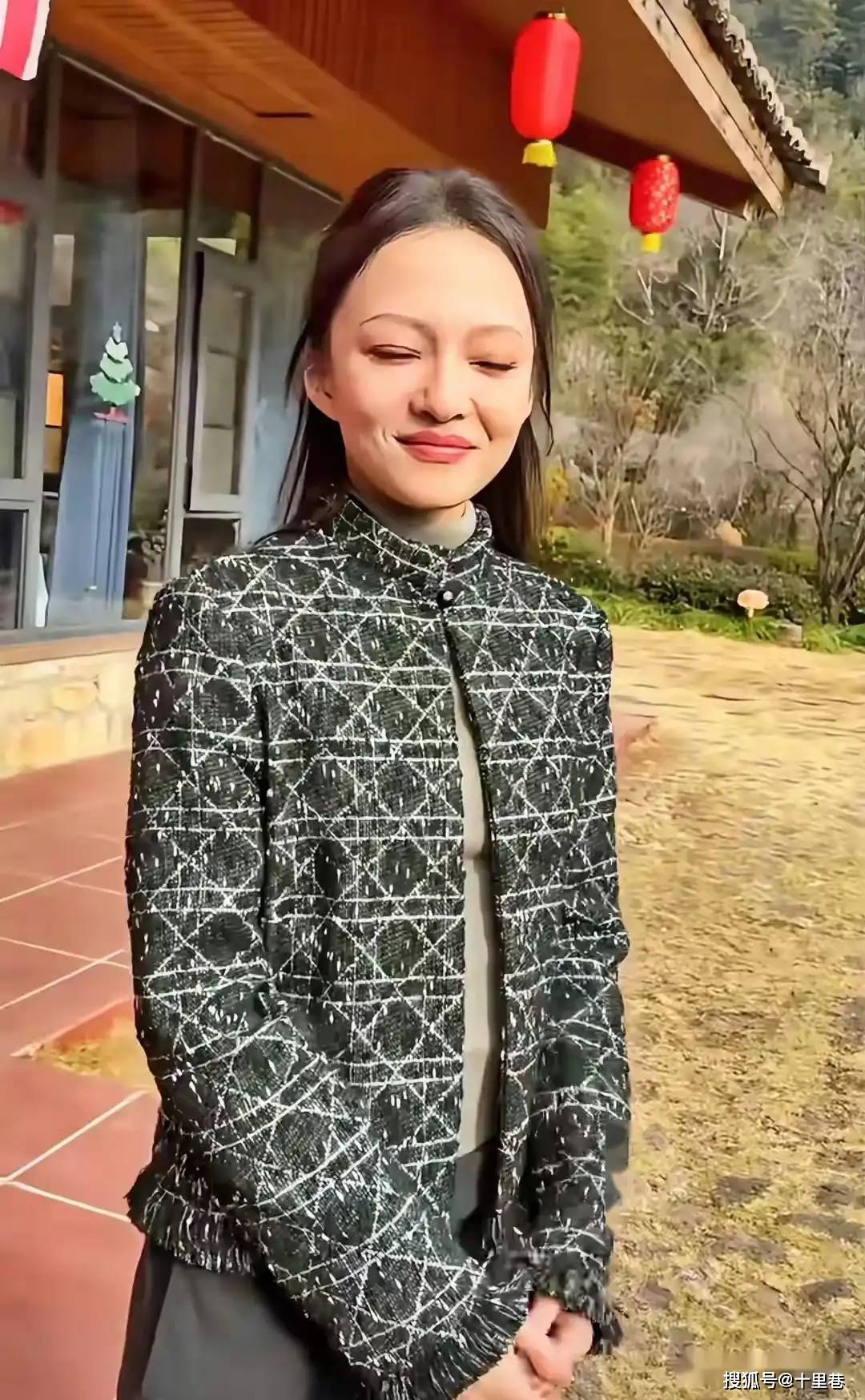 无滤镜后,唐嫣断崖式衰老,舒淇皱纹多,蒋欣和贾静雯像换了个人