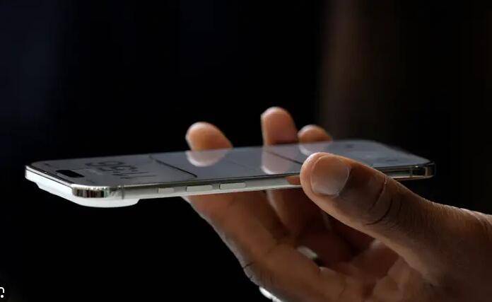 iPhone Air�ֱ���!С��17 Air����:��������+eSIM+2�����