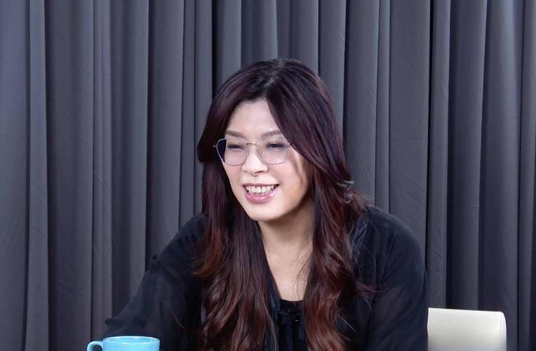 登机赴京前，郑丽文公布人事名单，朱立伦回应特殊，不准打破惯例！民进党当局最不想看到的出现