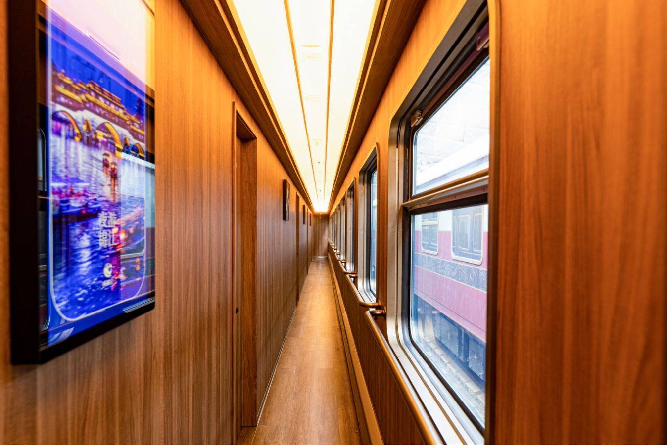 列“熊猫专列·成都号”：班期价格新鲜出炉新葡京2026年成都出发到新疆豪华旅游专(图1)