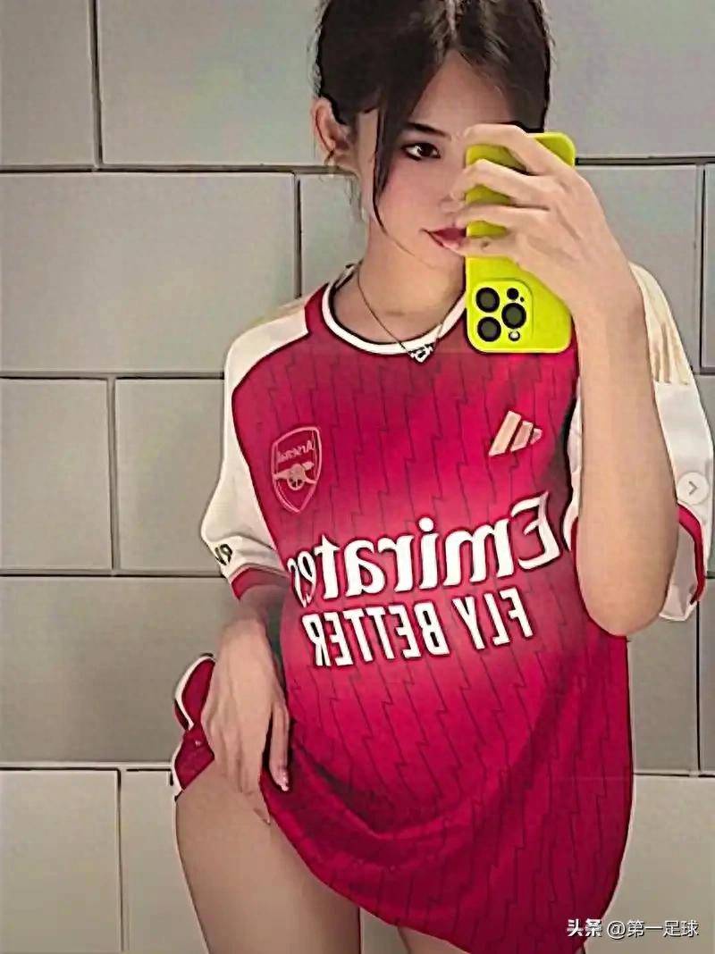 英超今晚再战两场比分精准预测太乱了第2名和第9名只差2分英格兰足球超级联赛