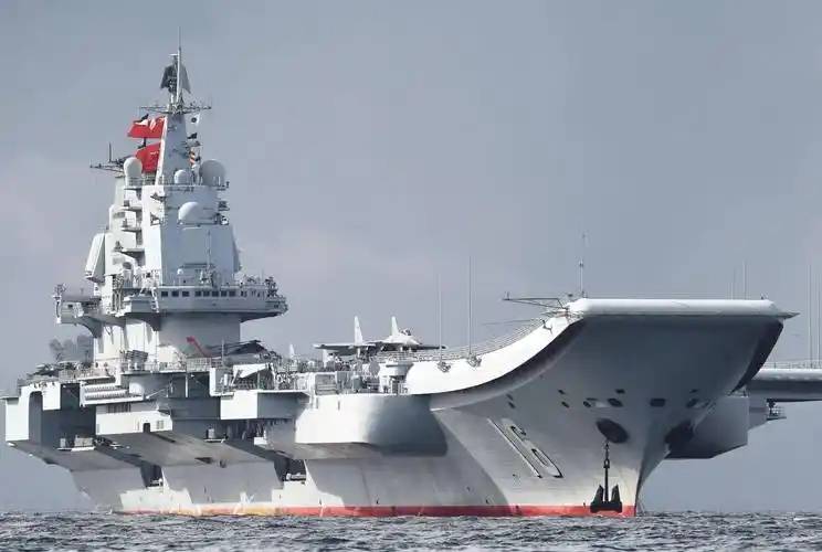 美国航母“尼米兹”号,长期逗留中方黄岩岛,055率队大胆插入,打乱美军布局!