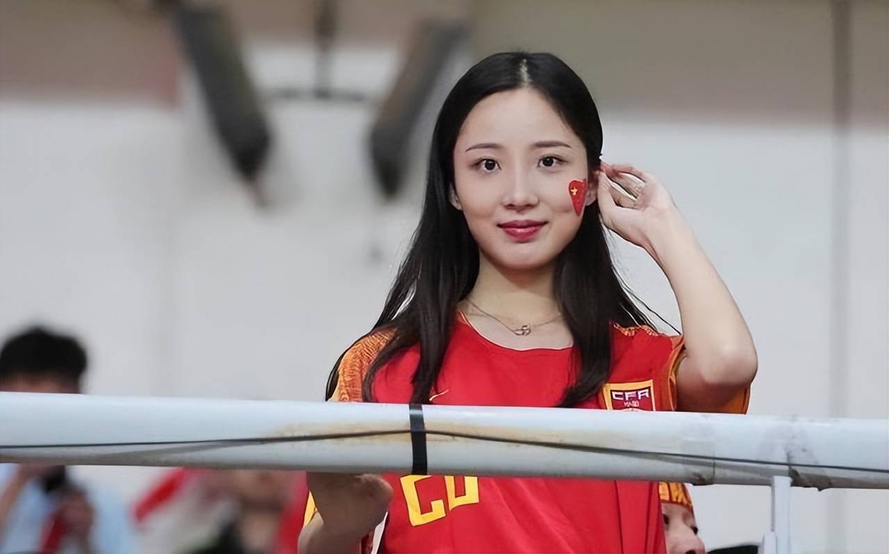 “足球直播-NBA直播_英超_世界杯体育【