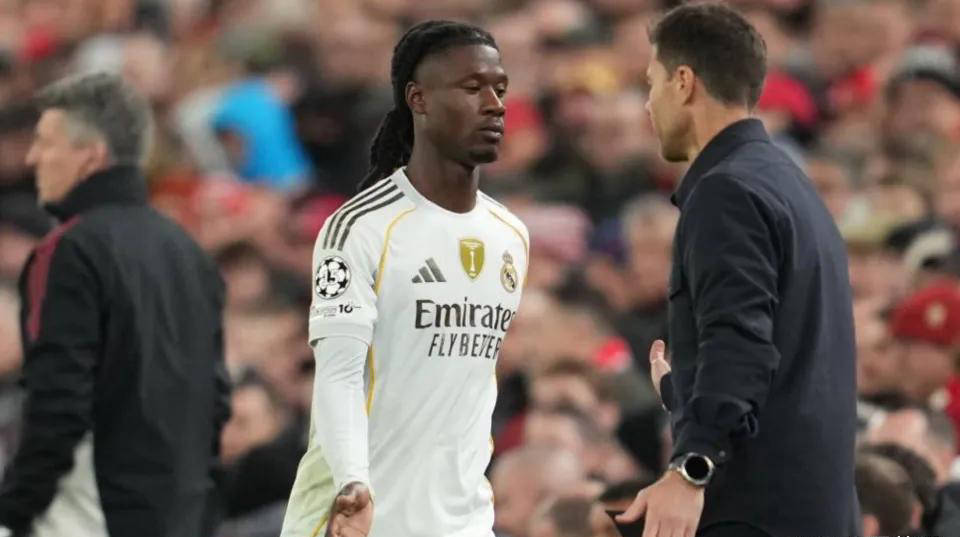 “西班牙足球甲级联赛西甲5队本轮欧冠惨淡巴