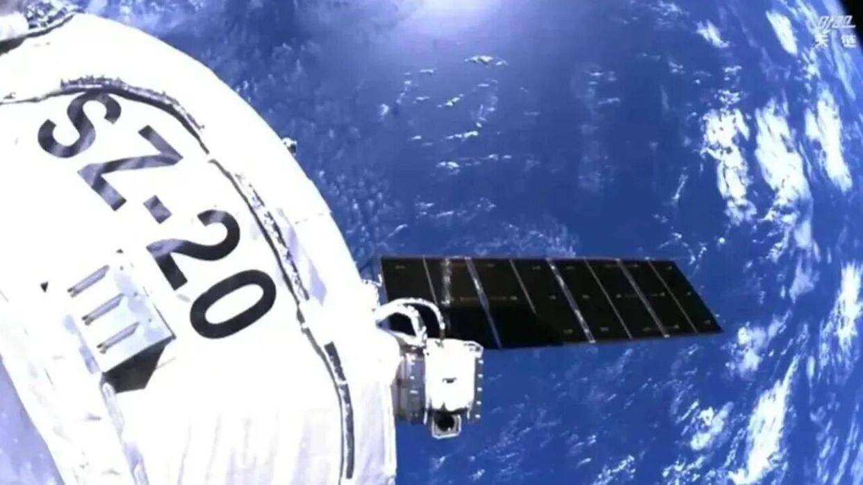 官网合法彩票平台_赛车_时时彩_体彩【官方推荐】神舟二十号遇太空碎片推迟返回却全网放心中国式守护是关键