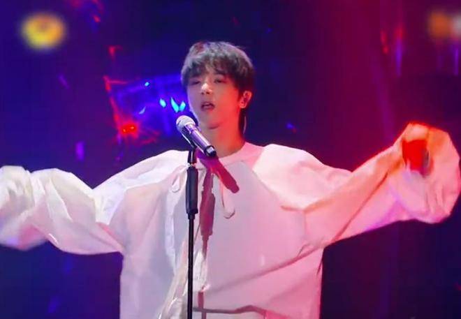 那英质疑比赛作假被闭麦，现场黑脸强硬还白眼，连何炅也救不了