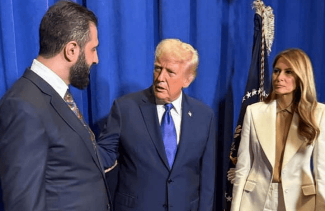 朱拉尼访美见特朗普，美军上将陪着打篮球，千万悬赏被一笔勾销