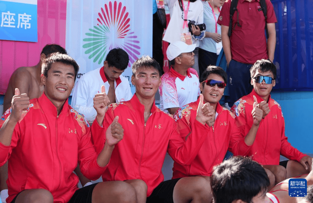 十五运会开幕式后首金出炉 男子四人双桨江苏队夺冠军