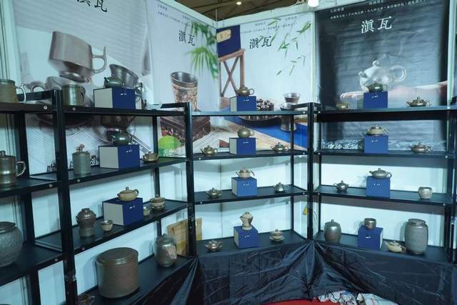 滇瓦紫砂：非遗传承人携‘“陶瓷界的云南味道”亮相成都茶博会